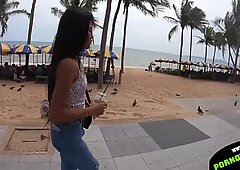 Тинејџери тајландски девојка воли велике ките