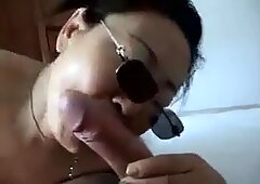 Аматер кинески милф (мама коју бих јебао) пушење курца