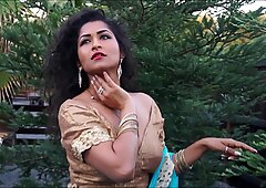 Desi bhabi maya rati i hindi sång - maya